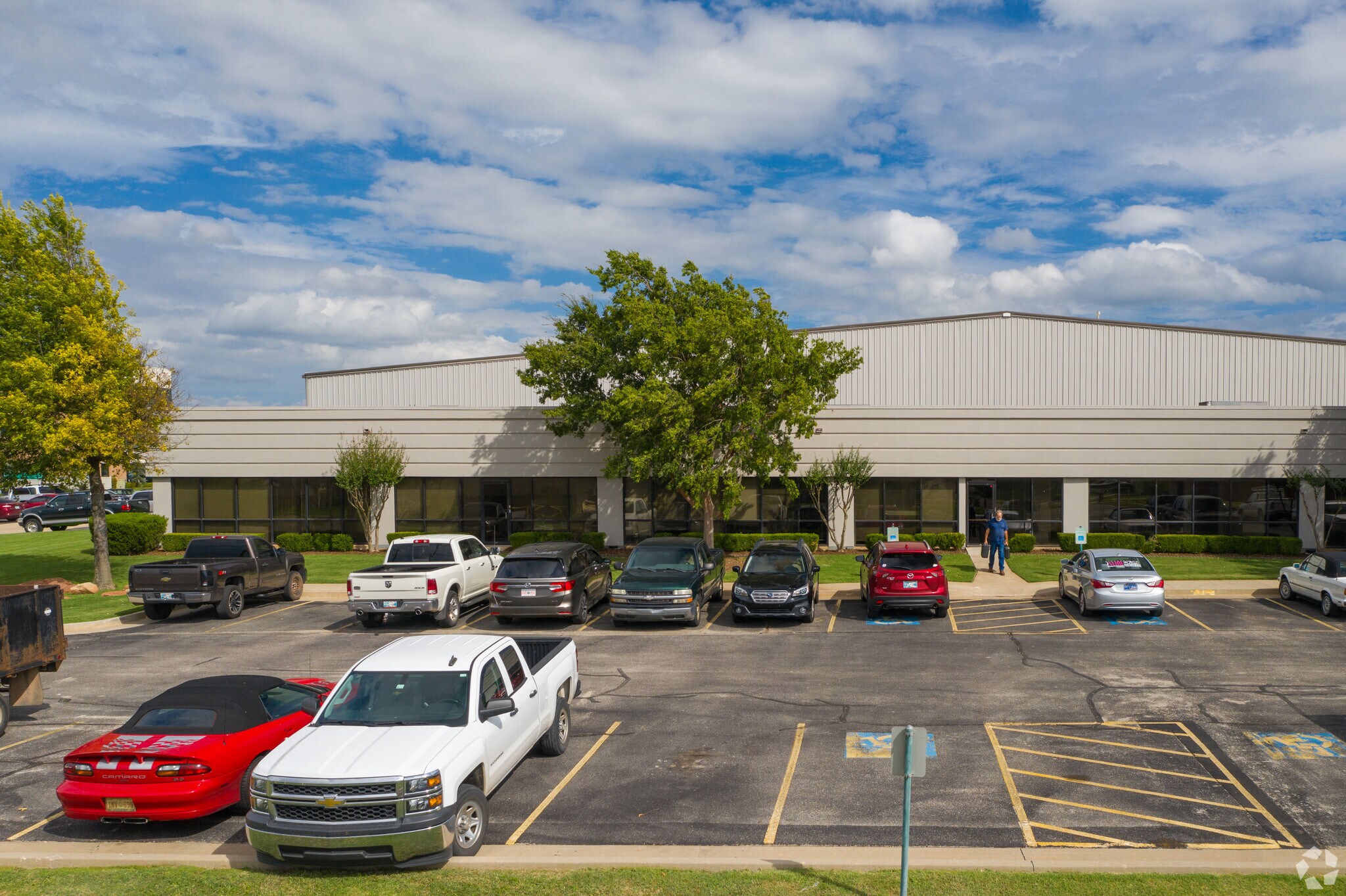 8001 Mid America Blvd, Oklahoma City, OK for Rent
