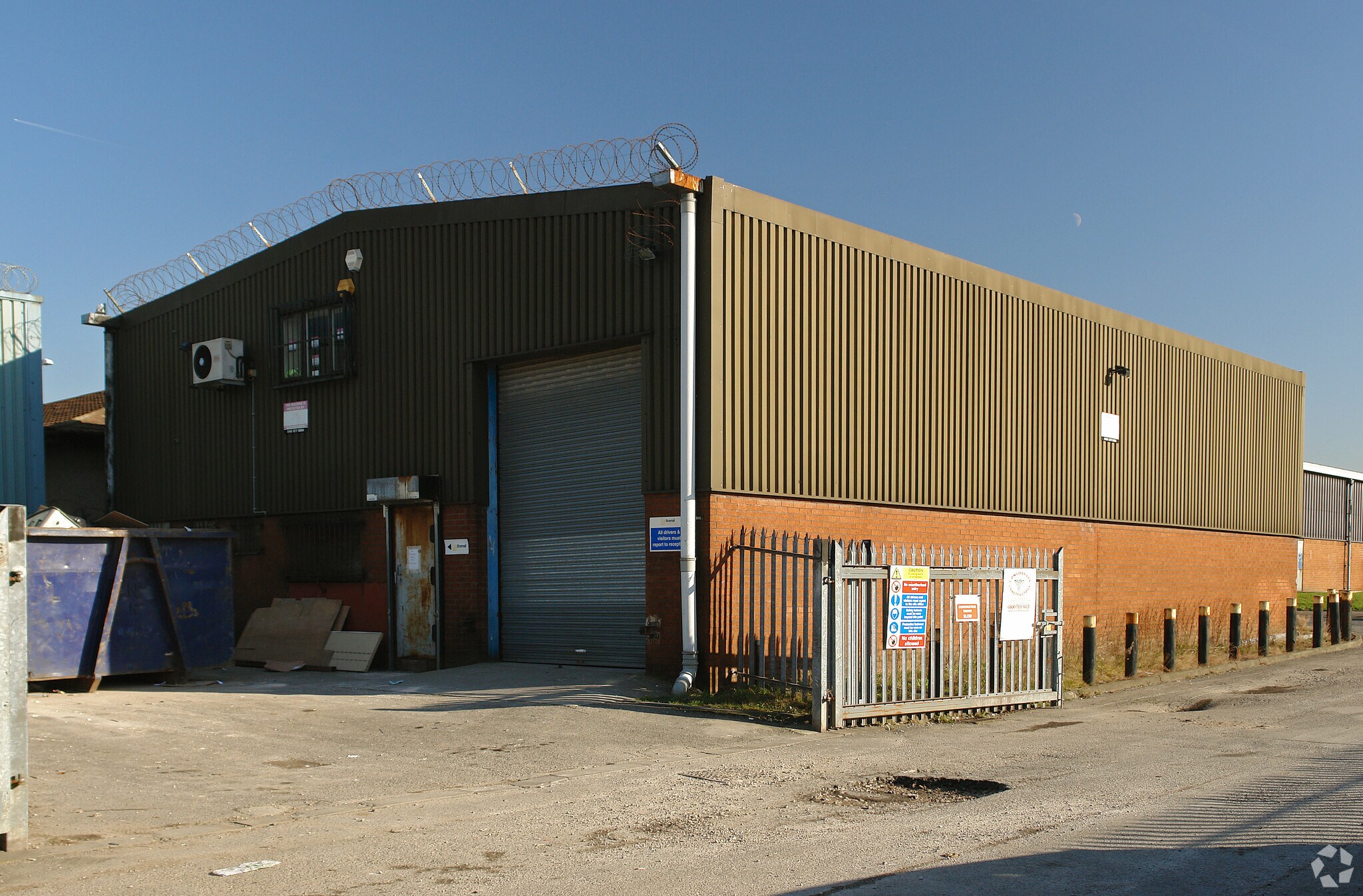 4 Missouri Ave, Salford, LAN for Rent