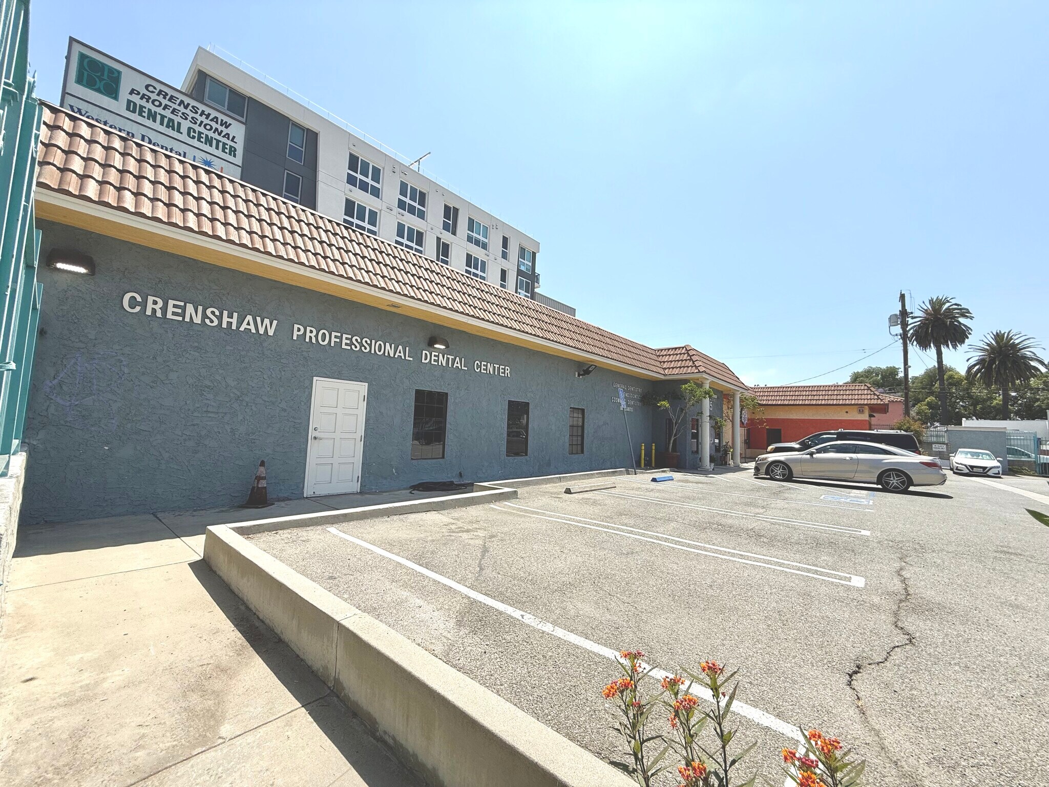 3015 S Crenshaw Blvd, Los Angeles, CA for Rent