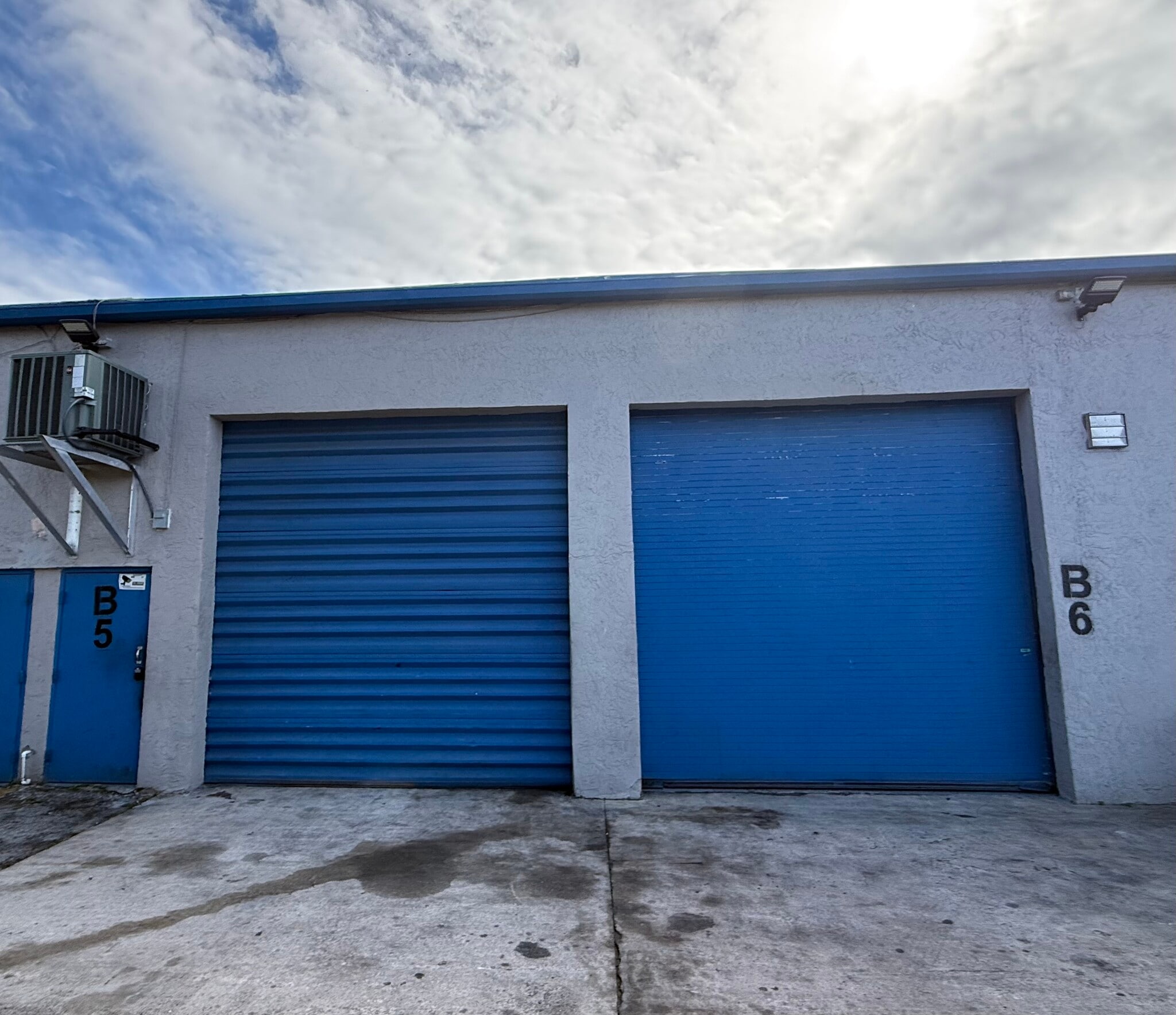 4711 W Hallandale Beach Blvd, Hollywood, FL for Rent