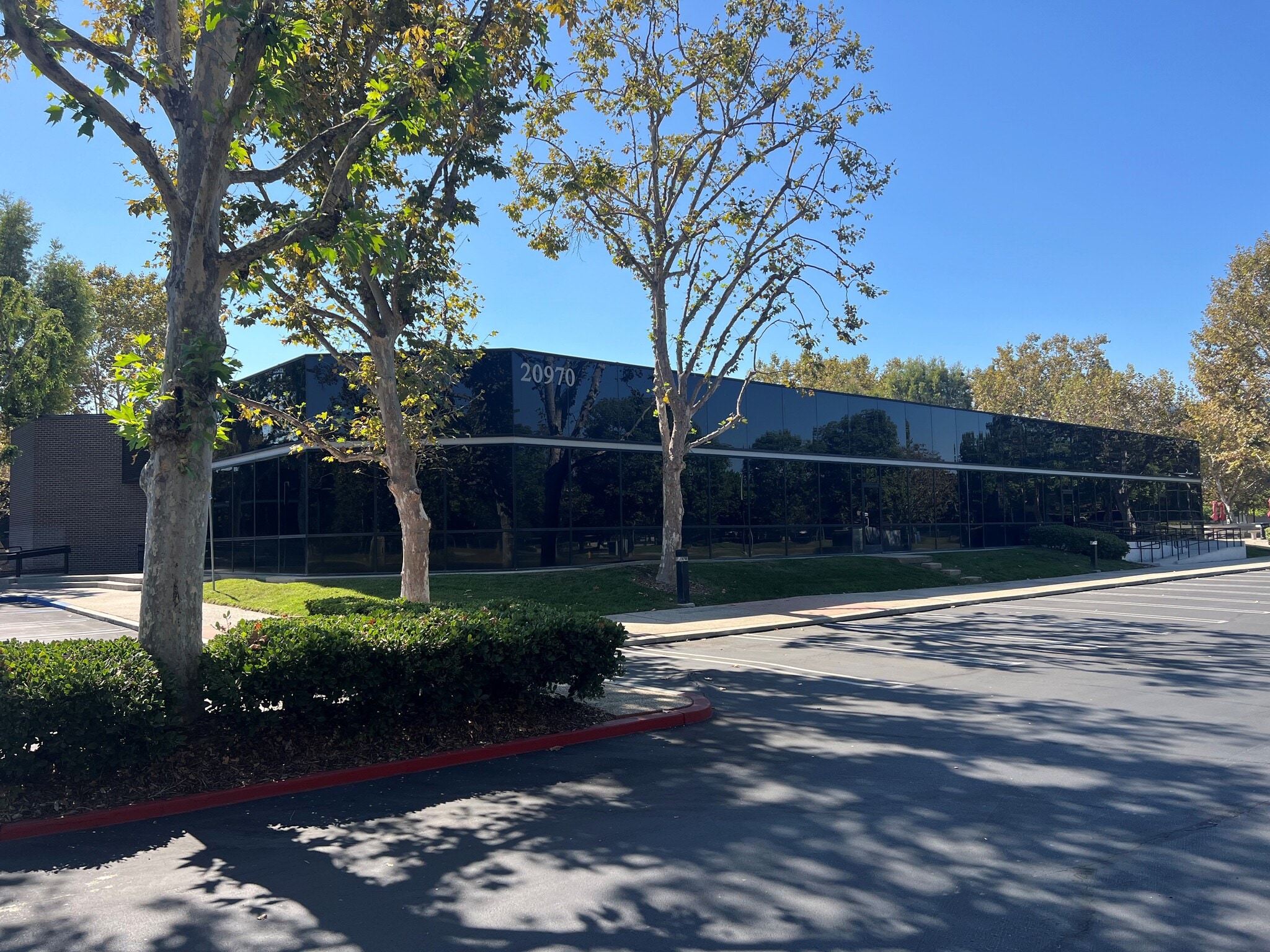 20970 Warner Center Ln, Woodland Hills, CA for Sale
