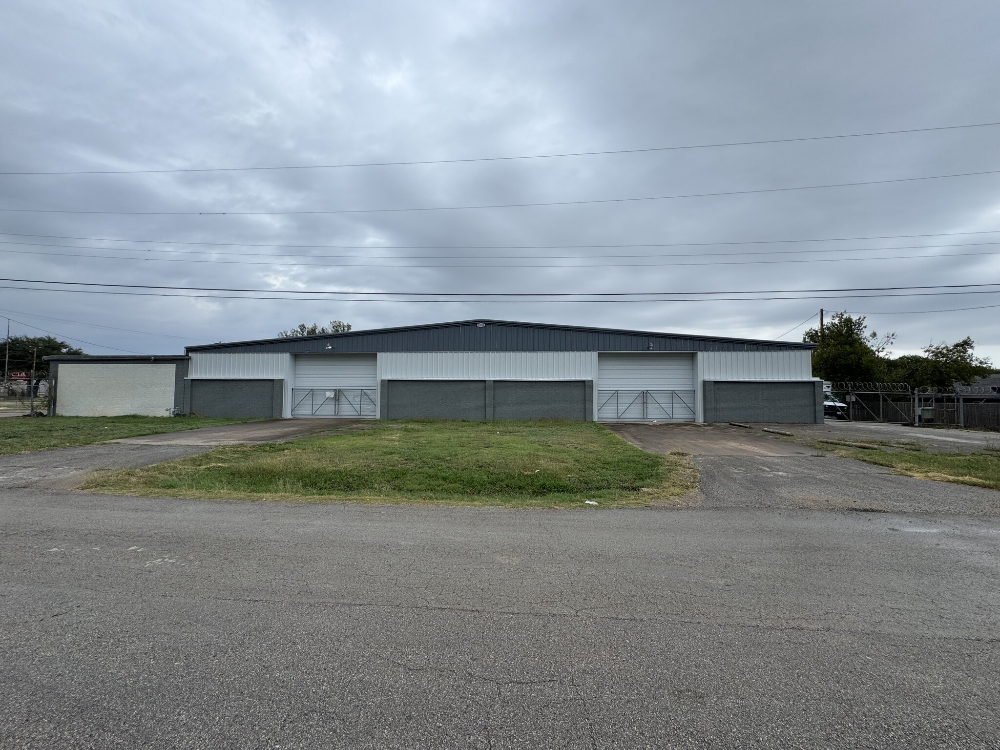 3136 Danieldale Rd, Lancaster, TX for Rent