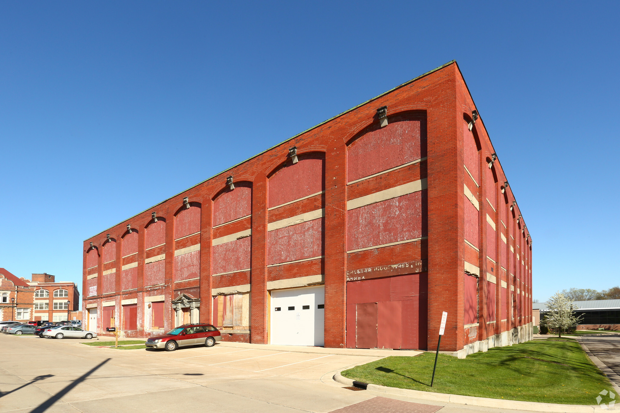 301 N East St, Chelsea, MI for Sale