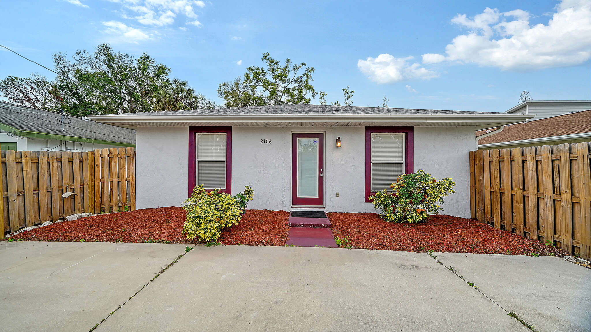 2106 Roselawn St, Sarasota, FL for Sale