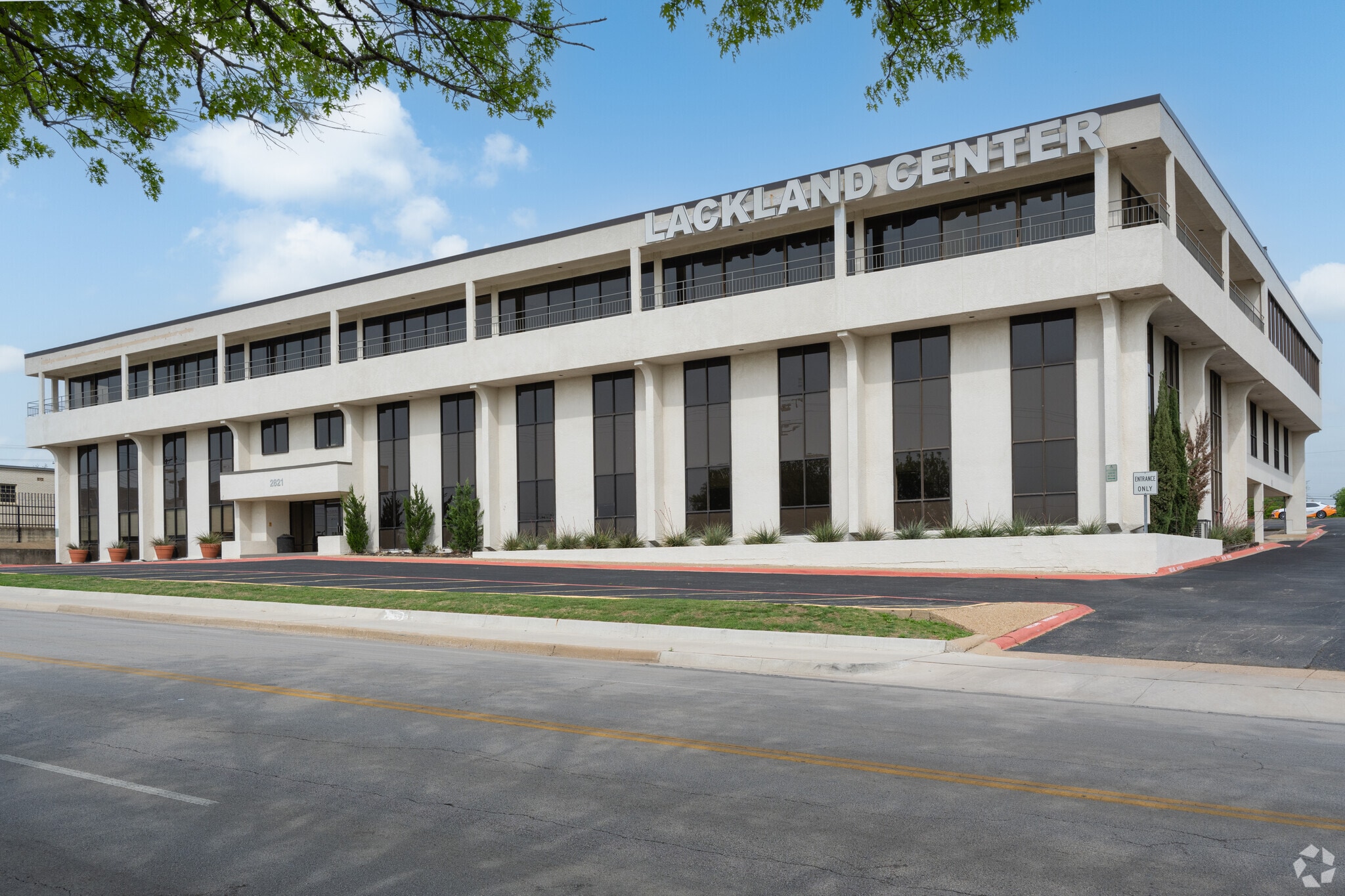 2821 Lackland Rd, Fort Worth, TX for Sale