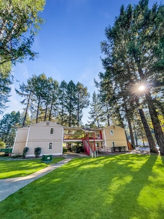 Cave Junction, OR Apartments - 510 Schumacher
