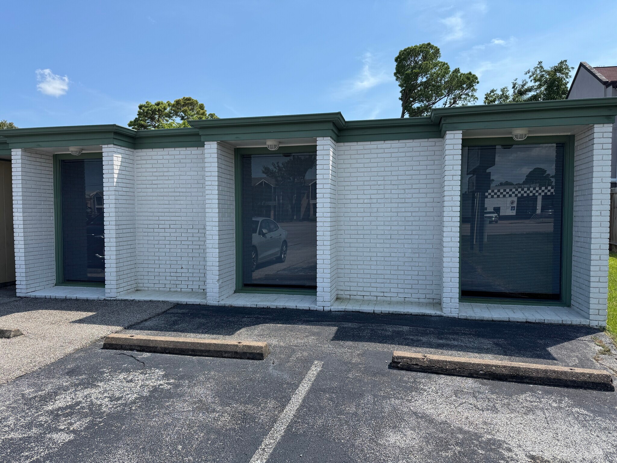 2833 Nasa Pky, Seabrook, TX for Rent
