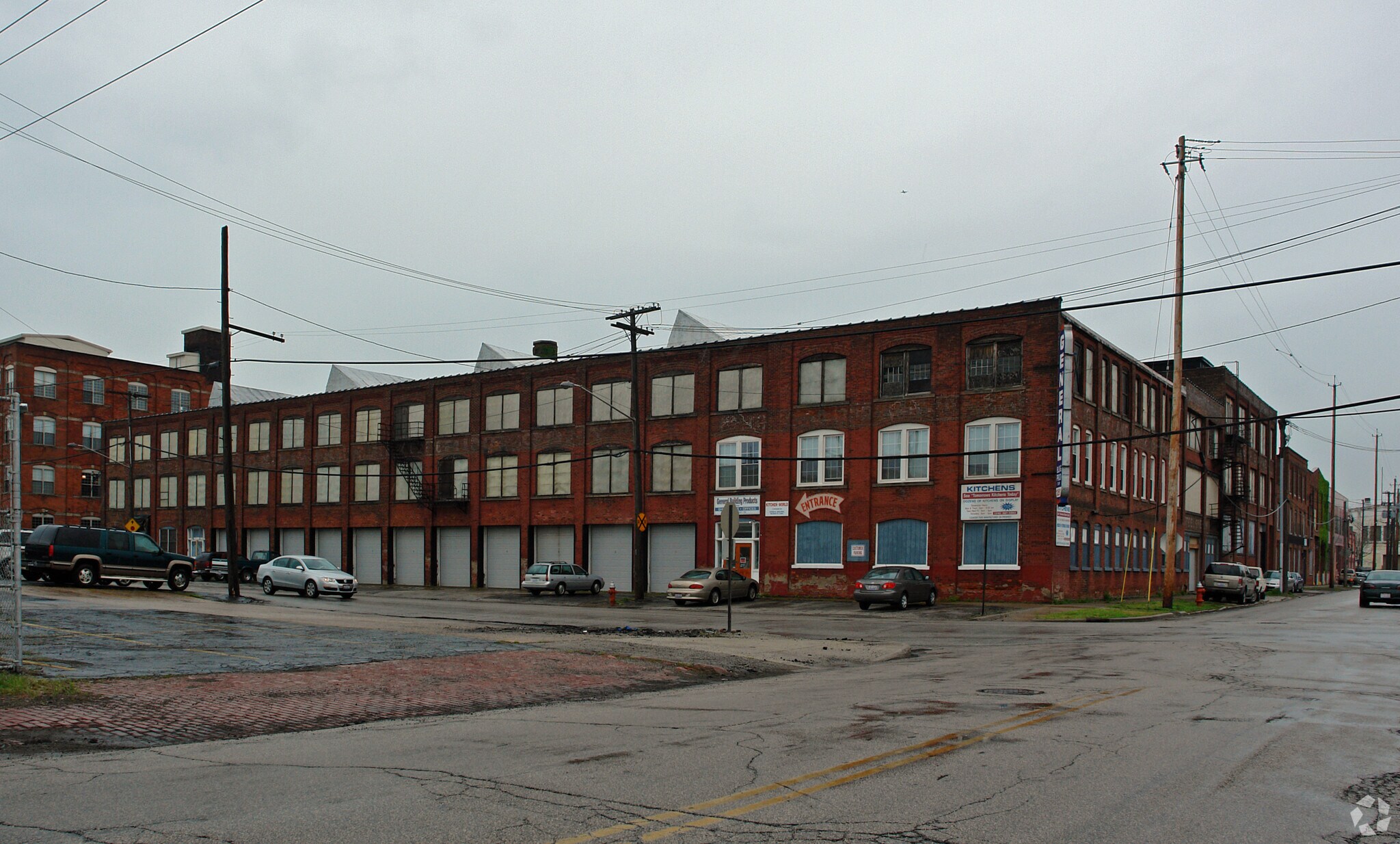 1281 E 38th St, Cleveland, OH for Rent