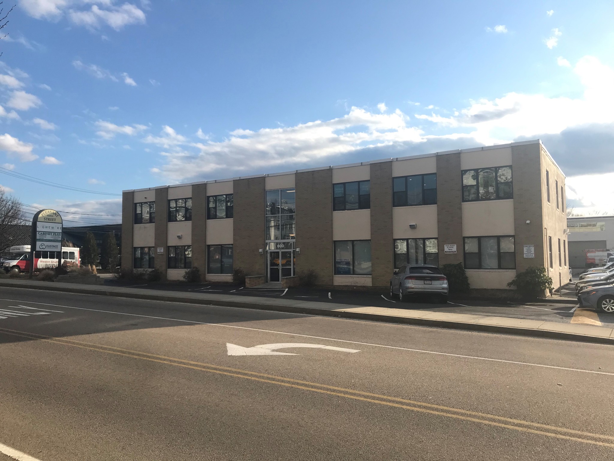 600 Pleasant St, Watertown, MA for Rent