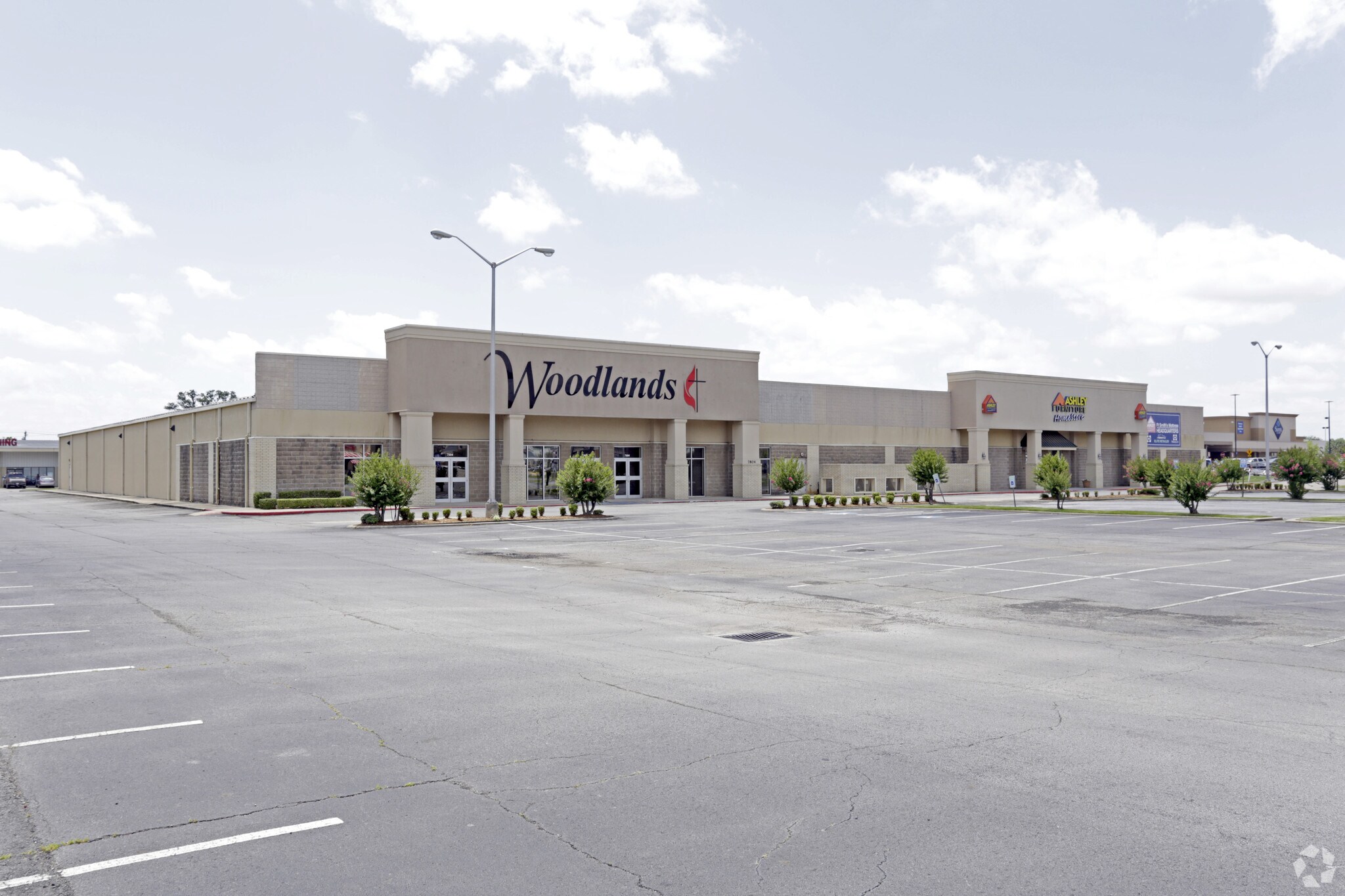 78007804 Rogers Ave Fort Smith, AR 72903 Retail Property for Sale on