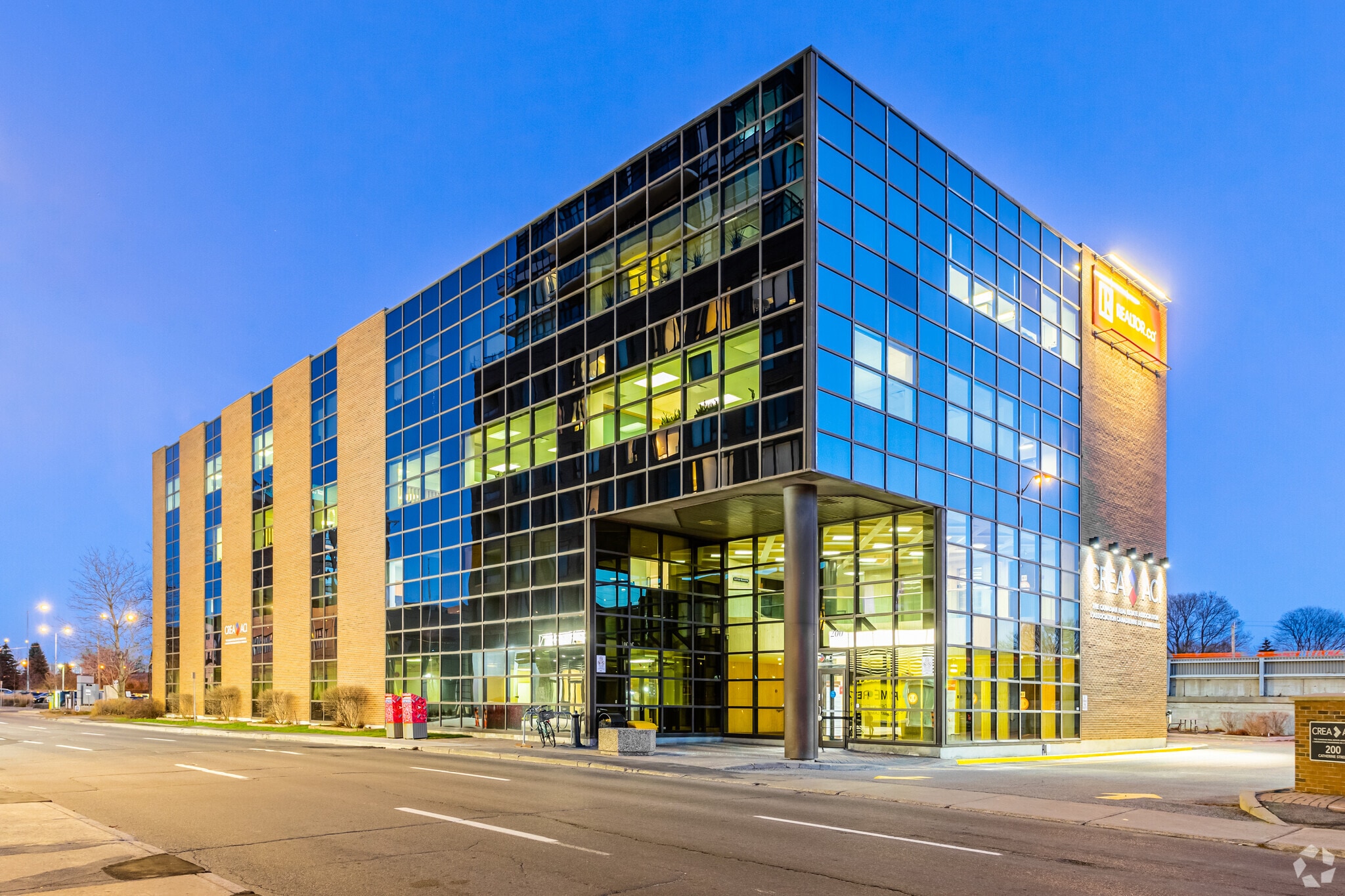 200 Catherine St, Ottawa, ON for Rent