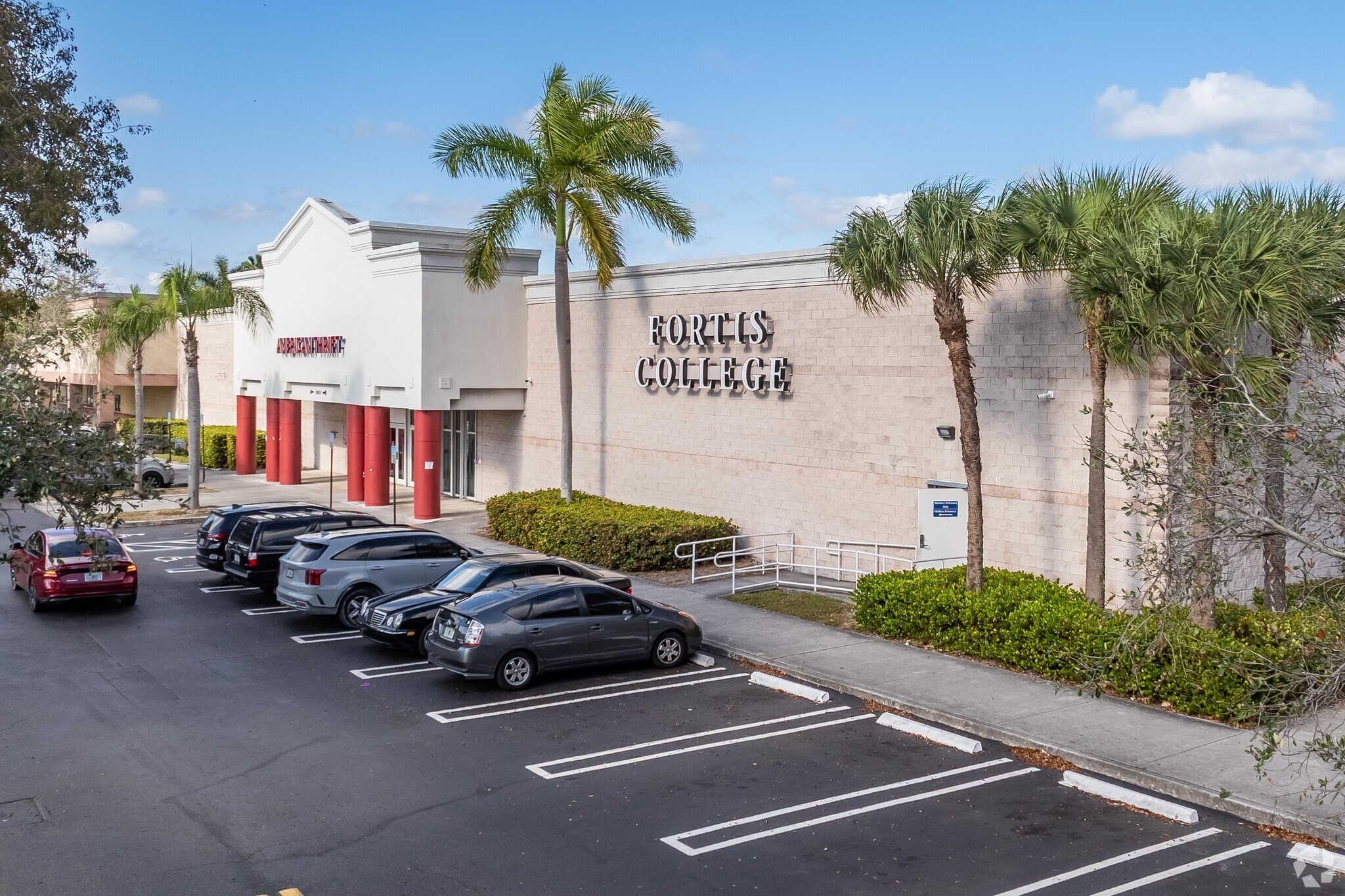 19600 S Dixie Hwy, Miami, FL for Rent