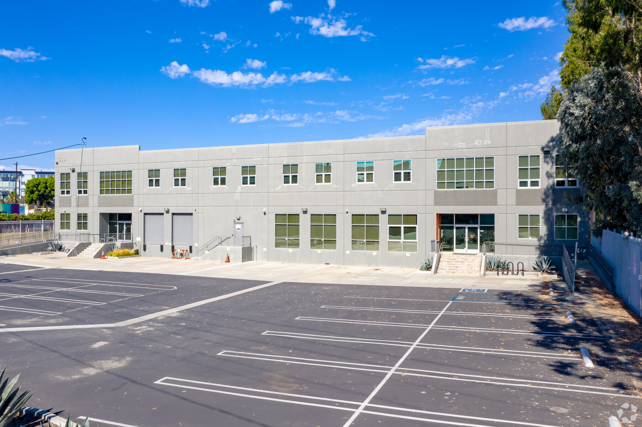 330 S Alameda St, Los Angeles, CA for Rent