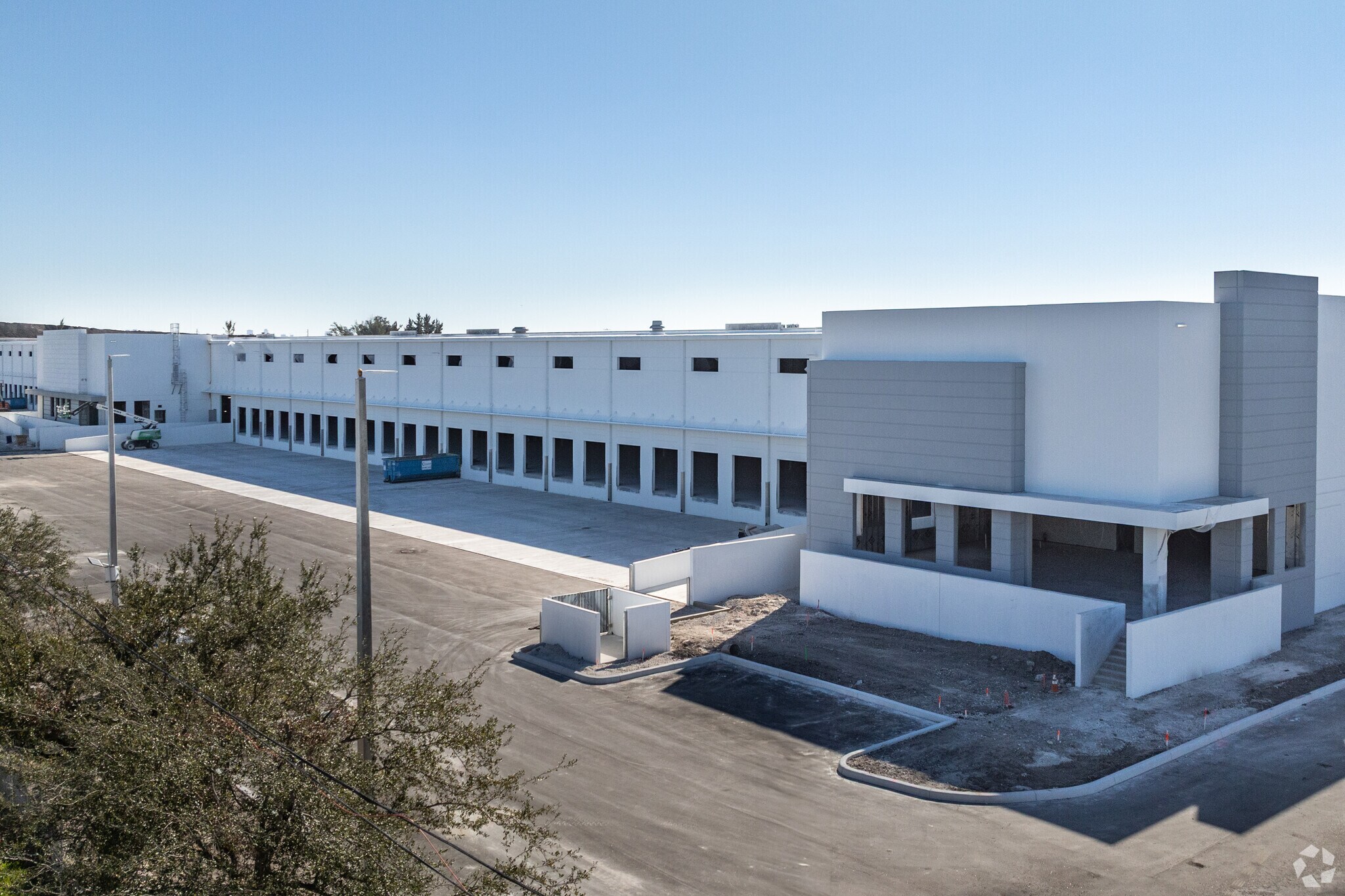 4995 NW 77th Ave, Miami, FL for Rent