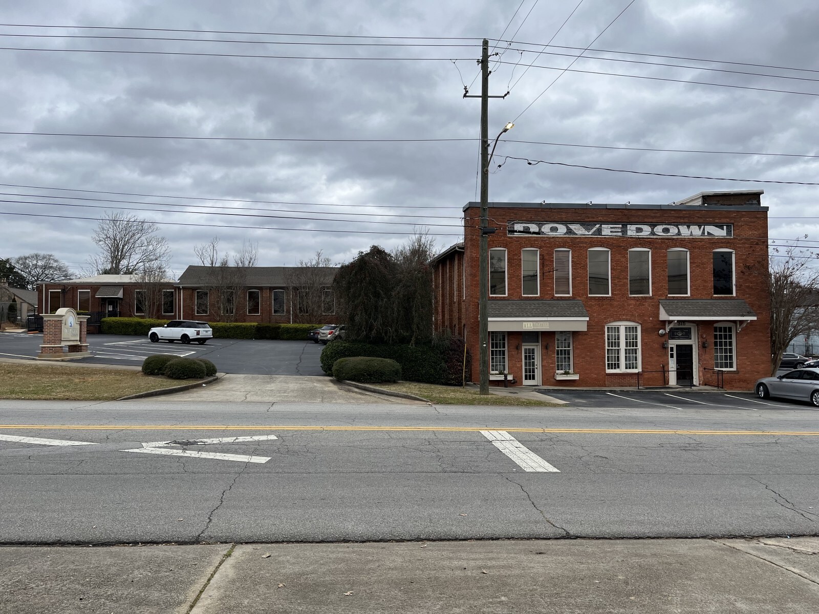 315 W Solomon St Griffin, GA 30223 Office Property for Lease on