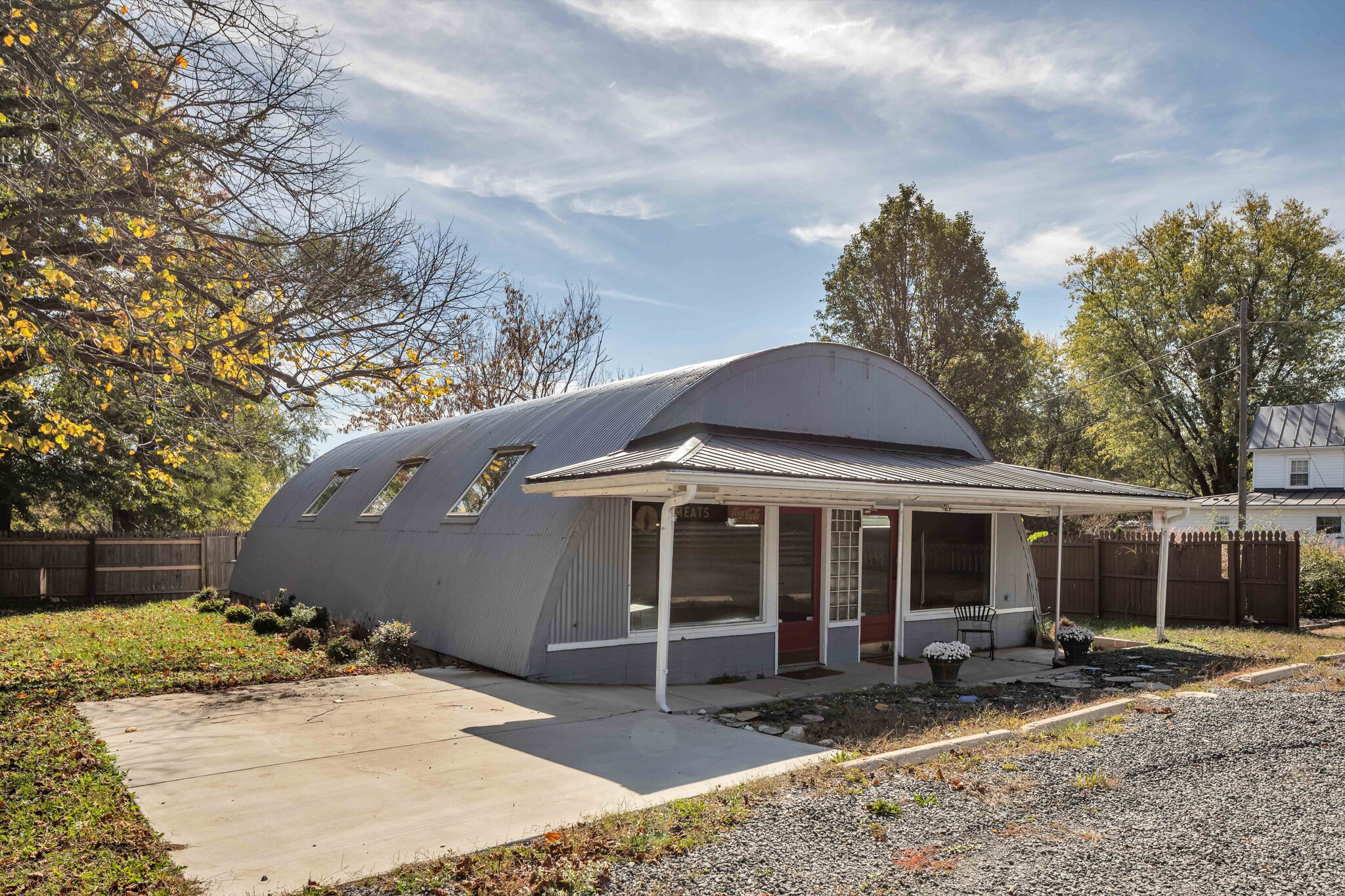 27 S Loudoun St, Lovettsville, VA for Sale
