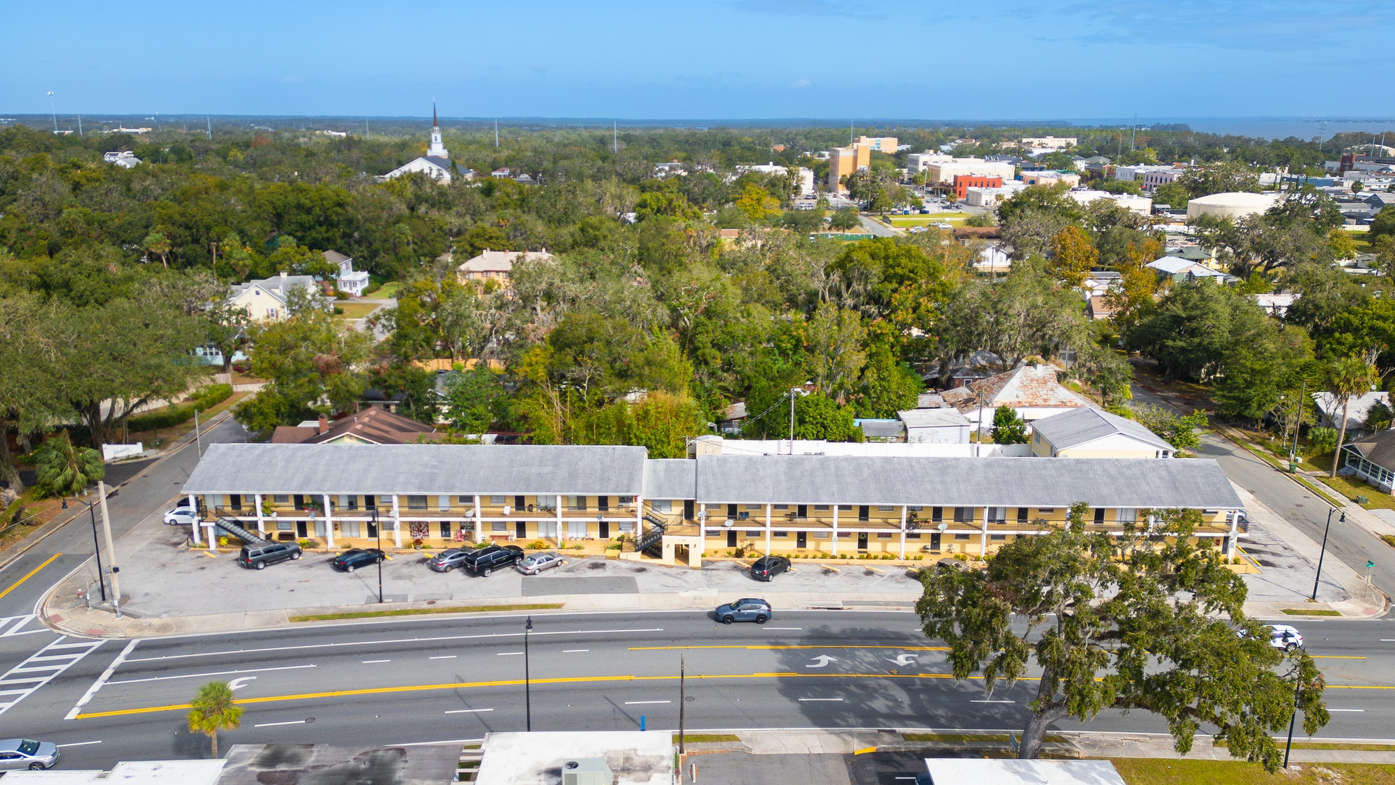 706 W Dixie Ave, Leesburg, FL for Sale