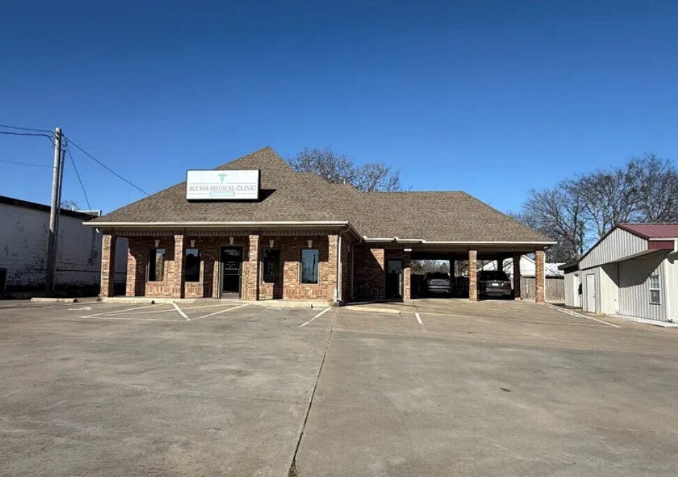709 E Downing St, Tahlequah, OK for Sale
