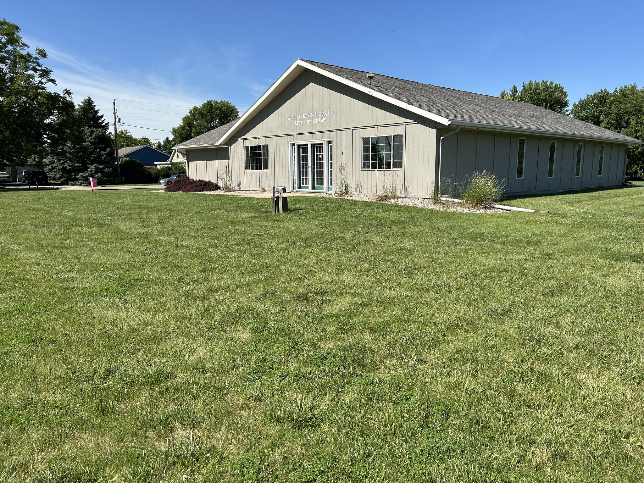 335 Wycoff Dr, North Sioux City, SD for Sale