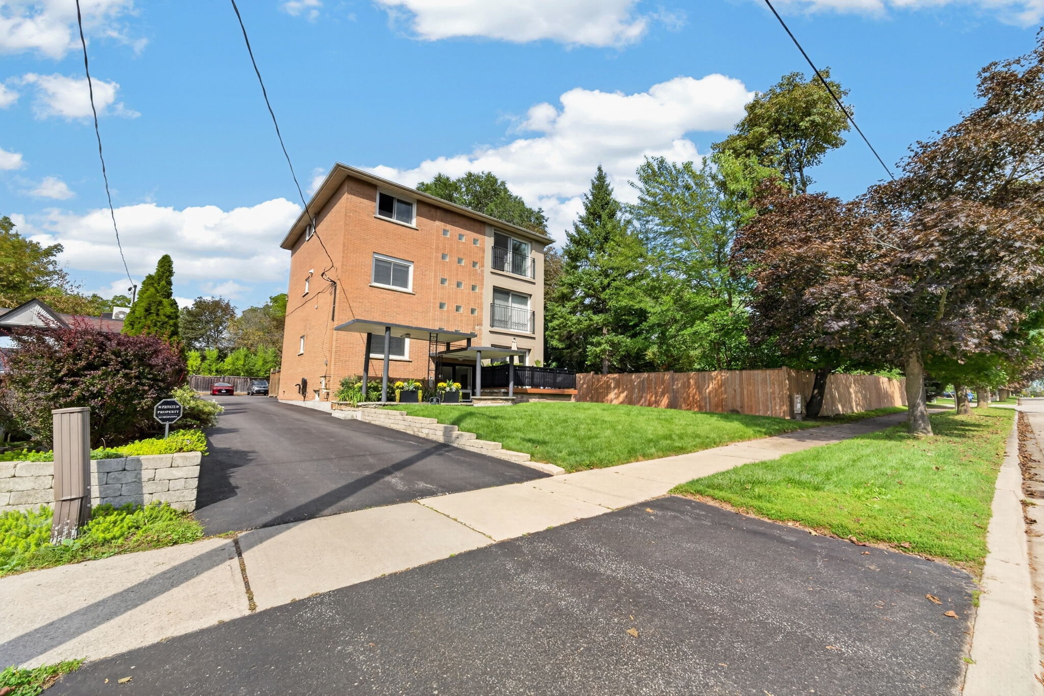 10 Lincoln St, Ajax, ON for Sale