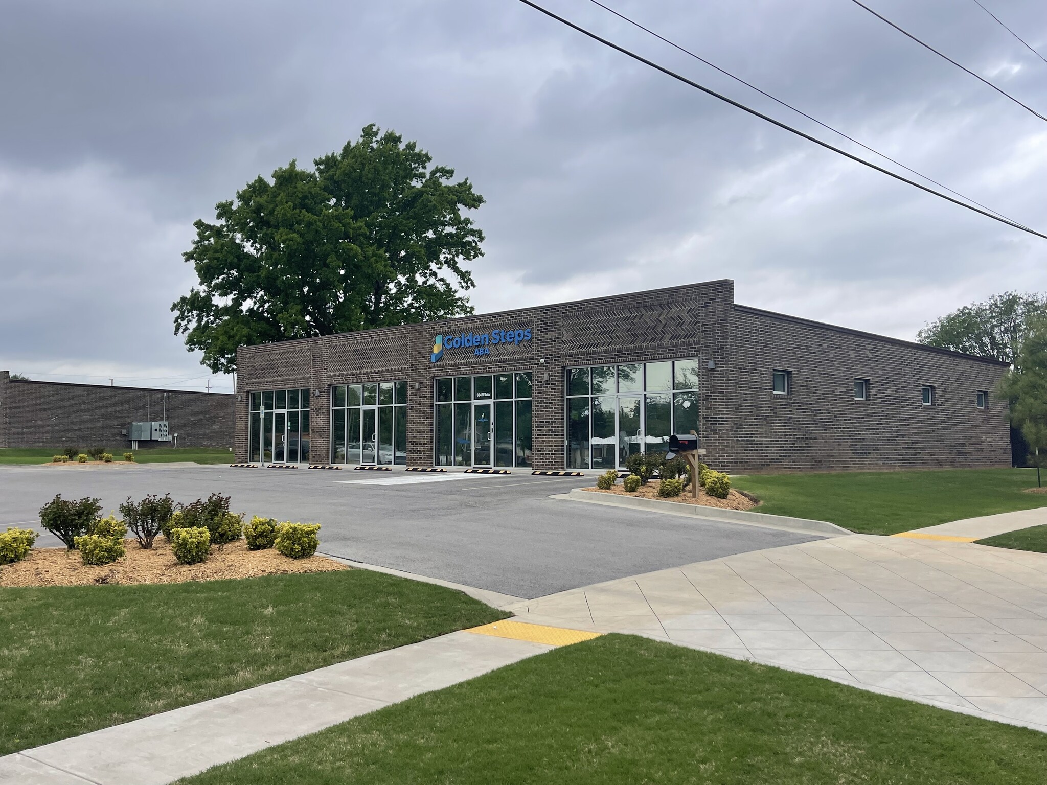 504 W Iola St, Broken Arrow, OK for Sale