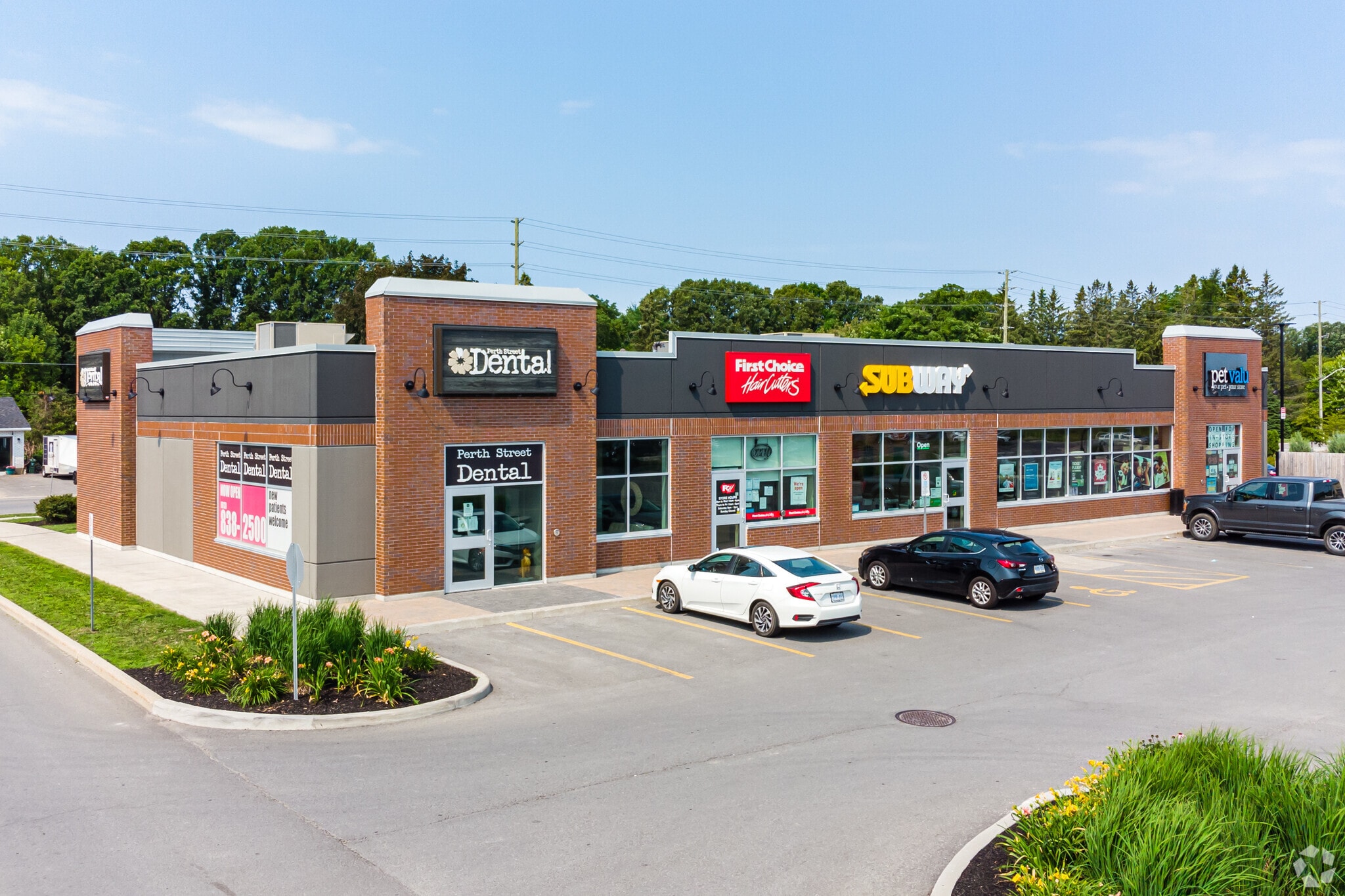 5913 Perth St, Ottawa, ON for Rent