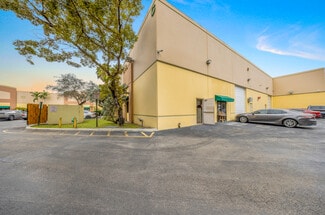 Fort Lauderdale, FL Warehouse - 3700-3718 SW 30th Ave