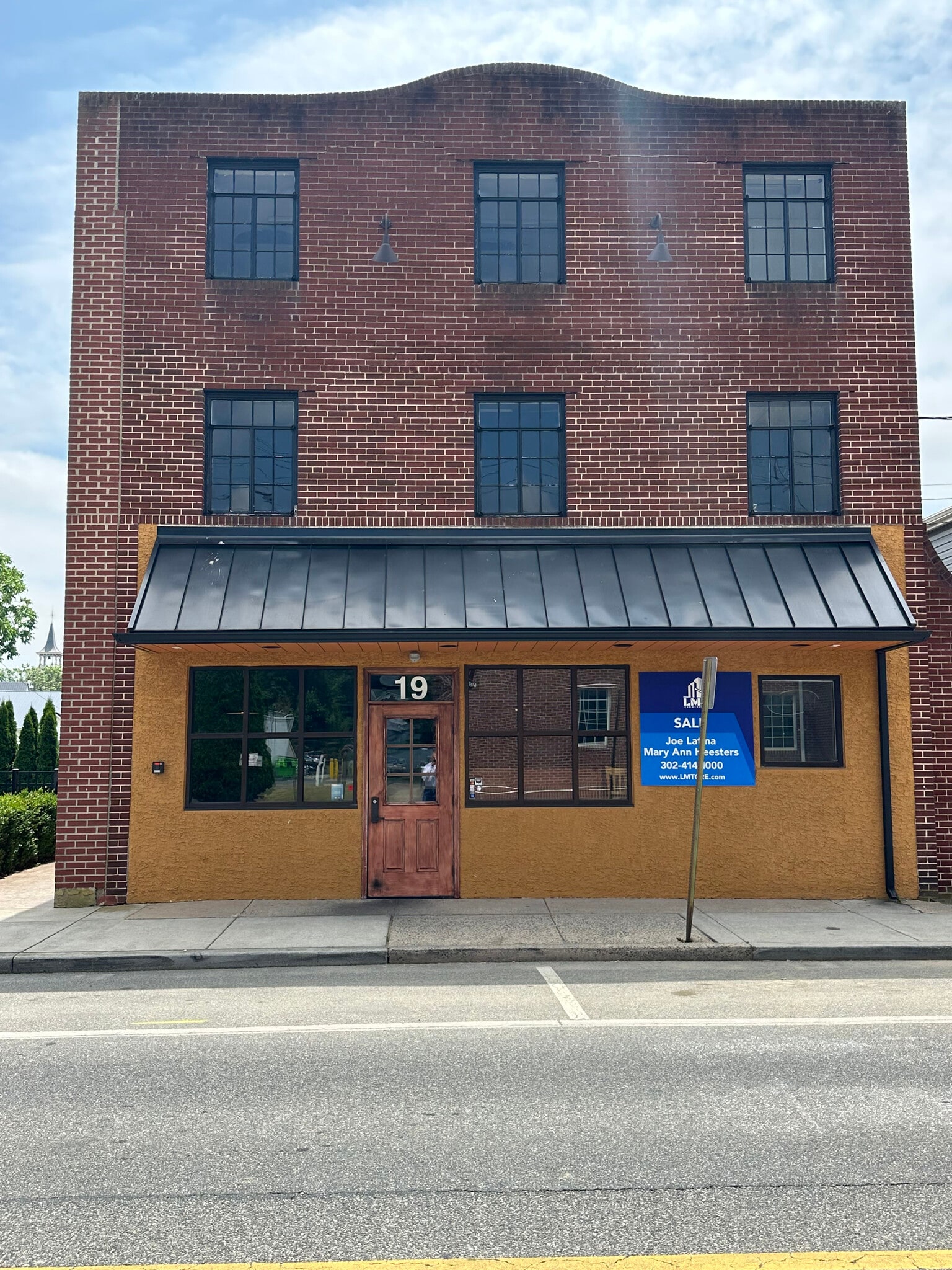 19-21 W Commerce St, Smyrna, DE for Sale