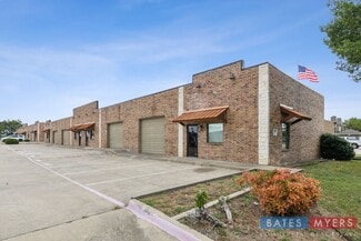 Red Oak, TX Showroom - 198 Brothers Blvd