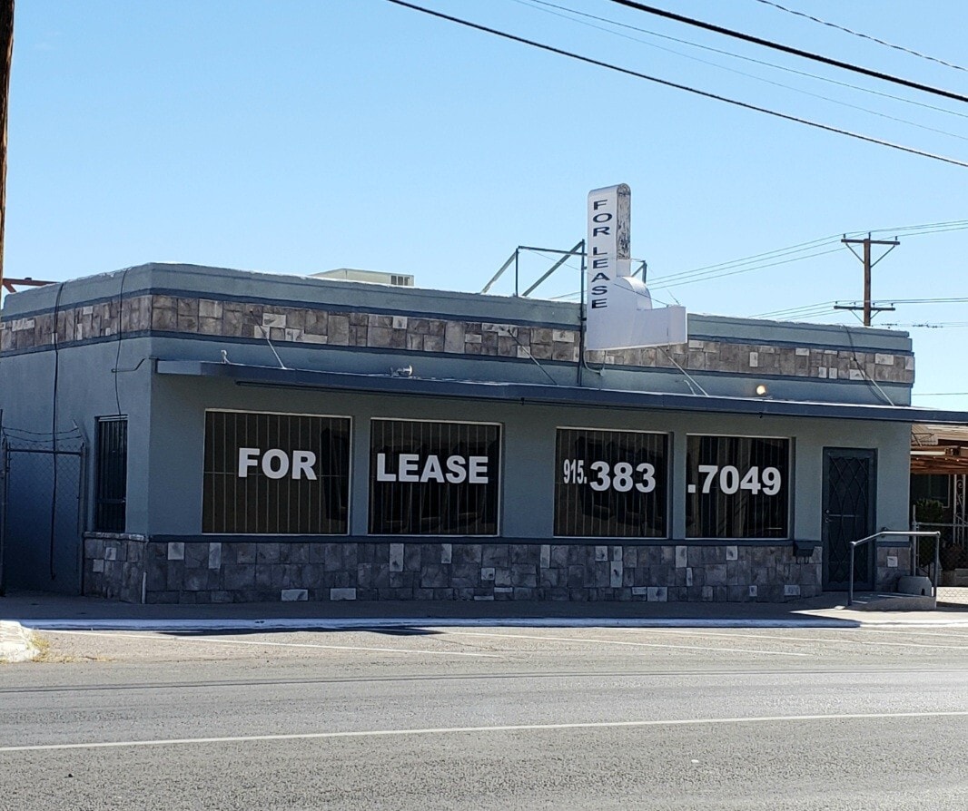 2430 N Piedras St El Paso, TX 79930 Retail Property for Lease on
