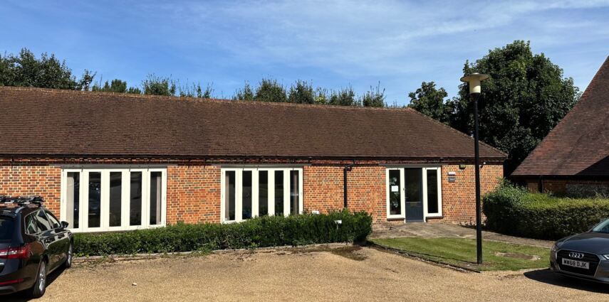 Abbey Barn Ln, High Wycombe, BKM for Rent