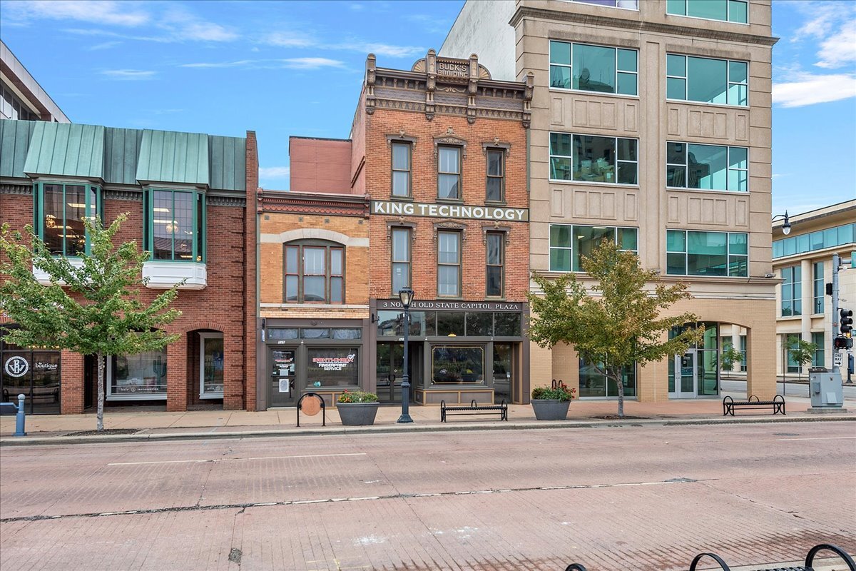 3 N Old State Capitol Plz, Springfield, IL for Rent