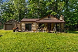 Gaylord, MI Manufactured Housing/Mobile Housing - 3551 W Otsego Lake Dr Gaylord, MI Manufactured Housing/Mobile Housing - 3551 W Otsego Lake Dr