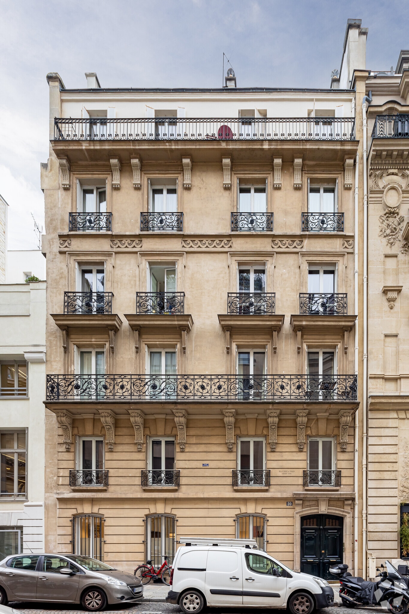, Paris, PAR for Rent