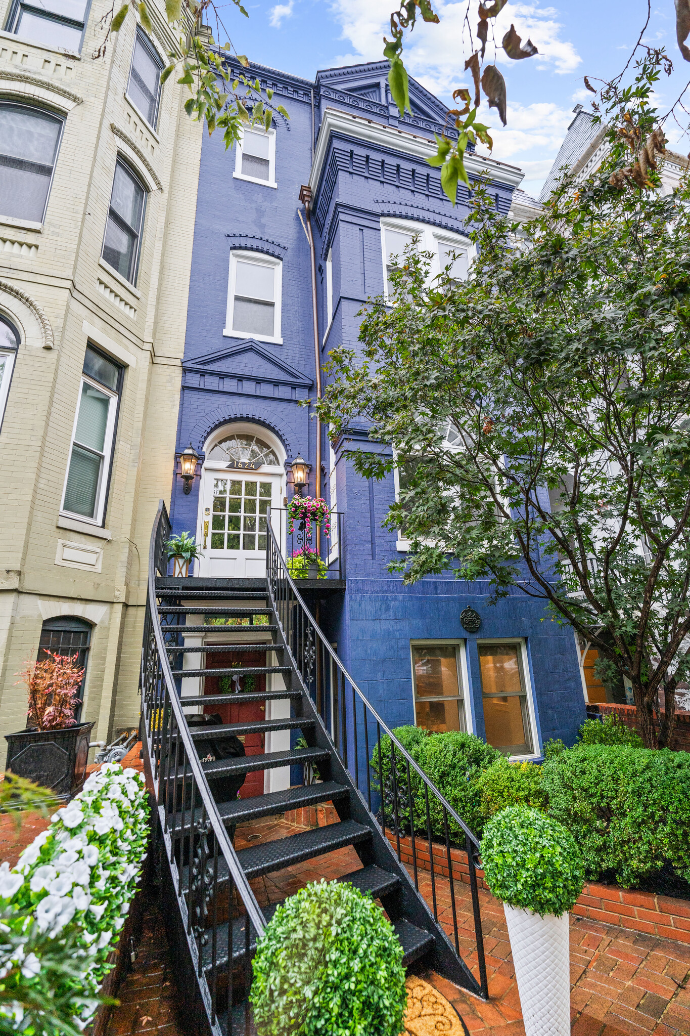 1624 19th St NW, Washington, DC for Sale