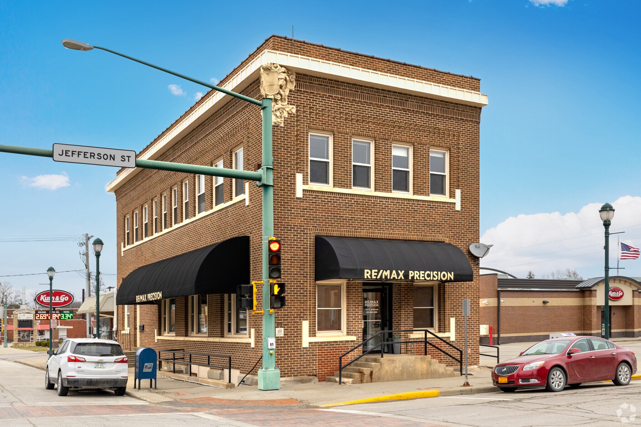 101 E Jefferson St, Winterset, IA for Sale