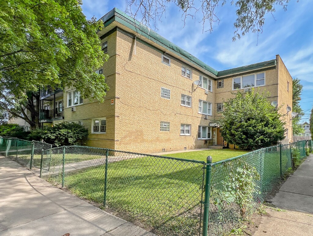 8743-8747 S Beverly Ave, Chicago, IL for Sale