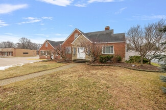 Roseville, MI Office - 18200 E 13 Mile Rd