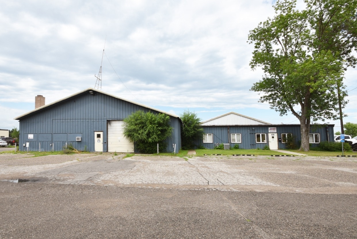 1304 15th Ave N, Moorhead, MN for Rent