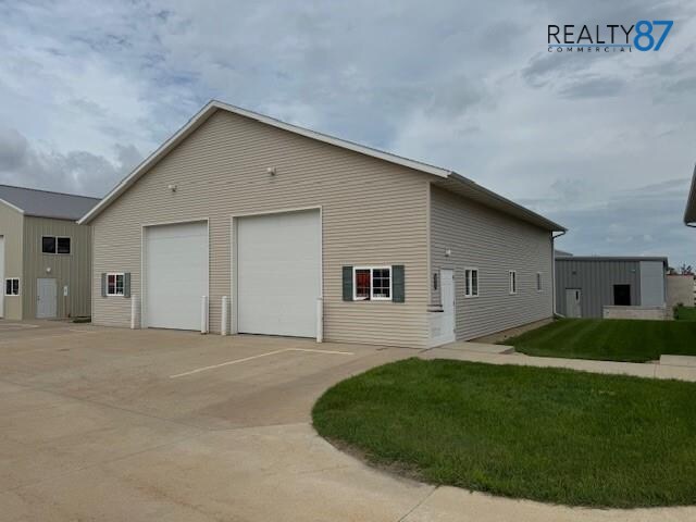 1190 Capital Dr SW, Cedar Rapids, IA for Rent