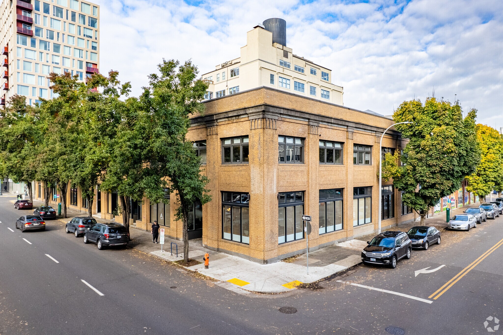 555 NW Park Ave, Portland, OR for Rent
