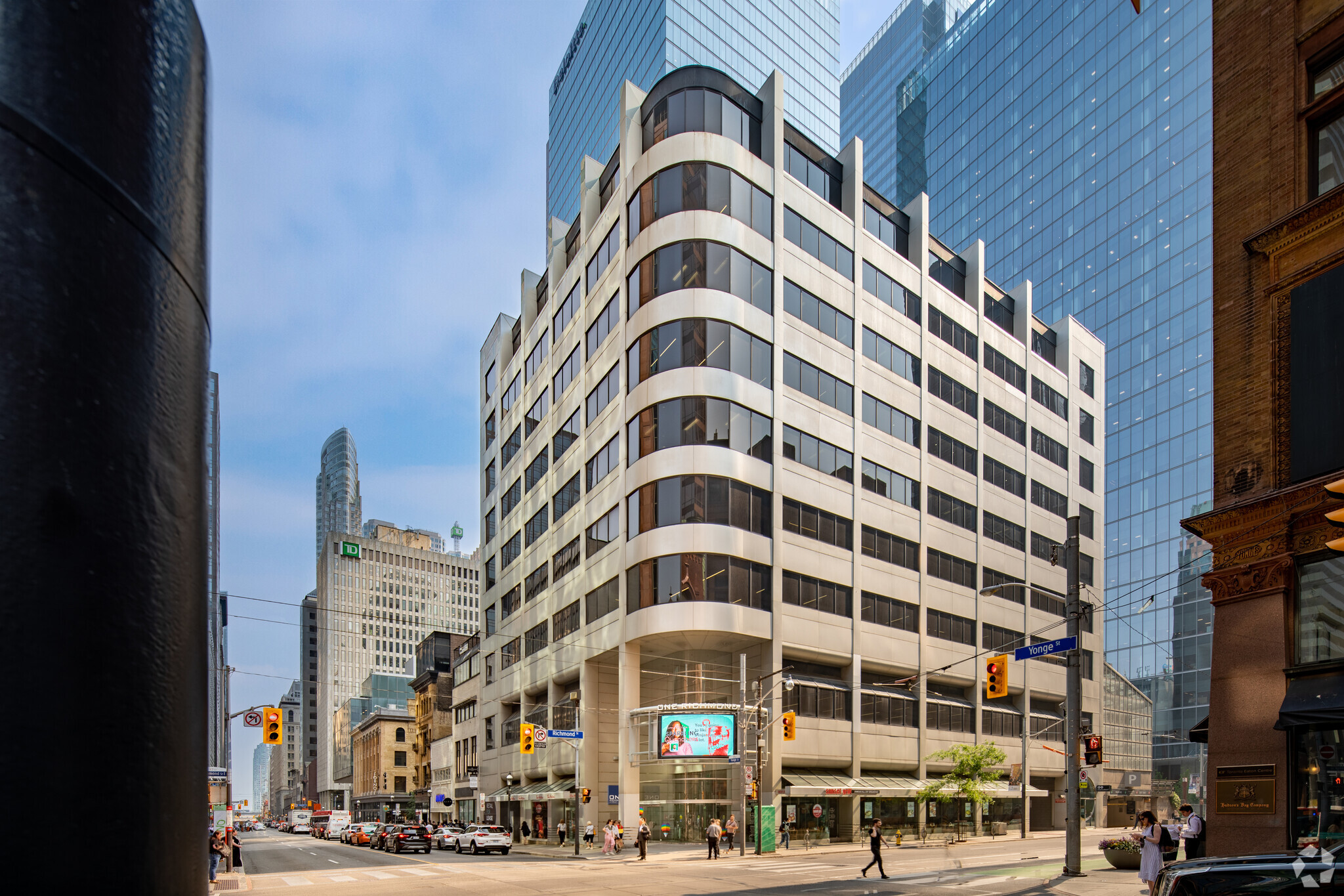 1 Richmond St W, Toronto, ON for Rent