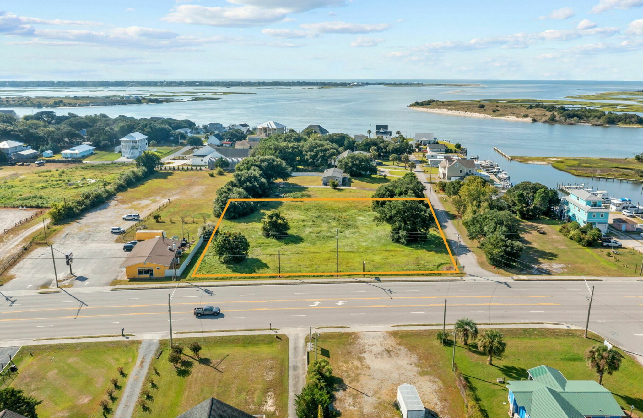 406 Cedar Point Blvd, Cedar Point, NC for Sale