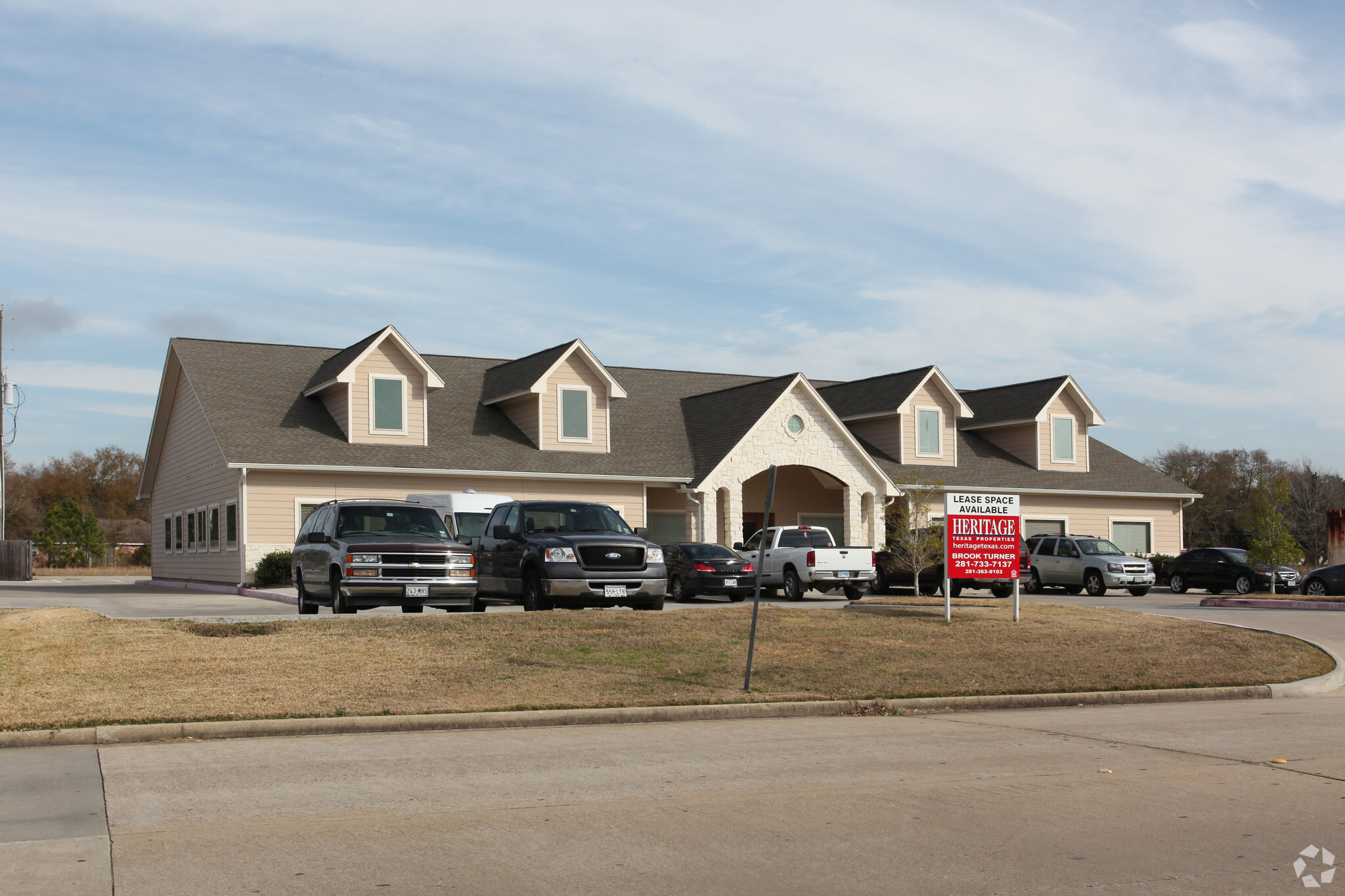 1002 Village Square Dr, Tomball, TX for Rent