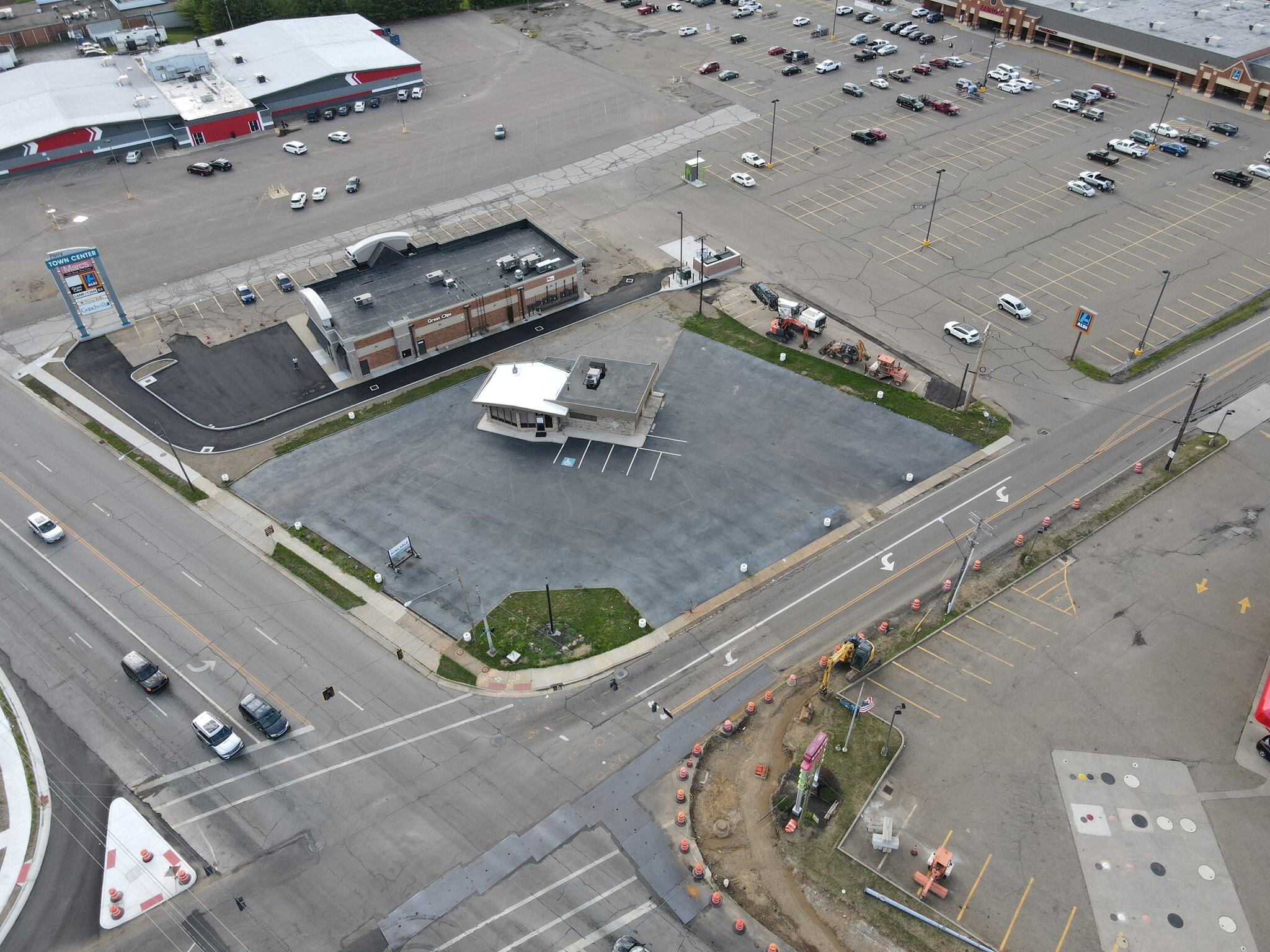 5101 Tuscarawas St W, Canton, OH for Rent