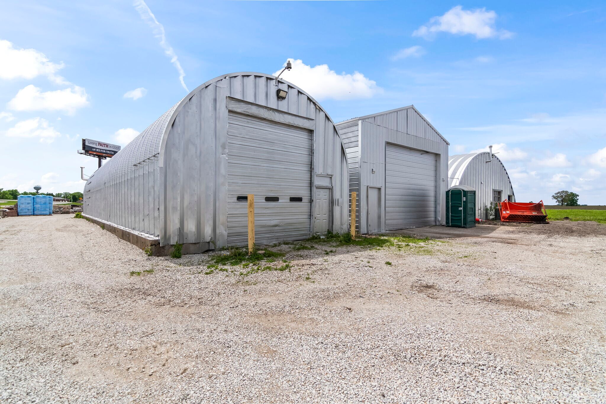 31000 W Frontage Rd, Farmersville, IL for Sale