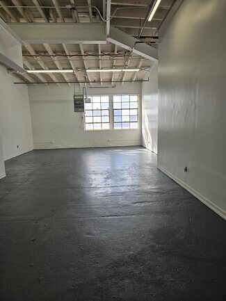 Bronx, NY Office/Retail, Flex - 365-381 canal Pl