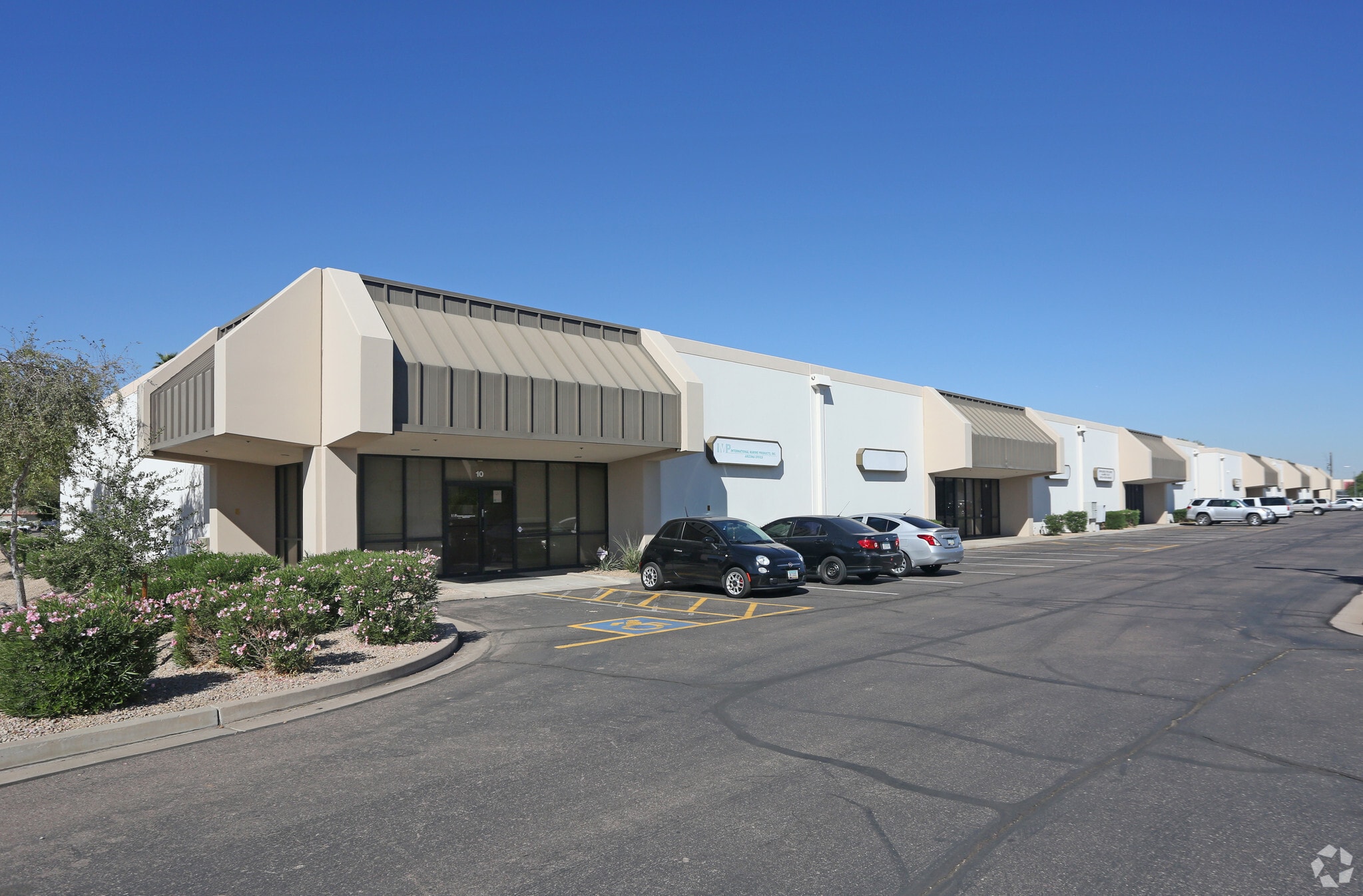 3801 E Roeser Rd, Phoenix, AZ for Rent