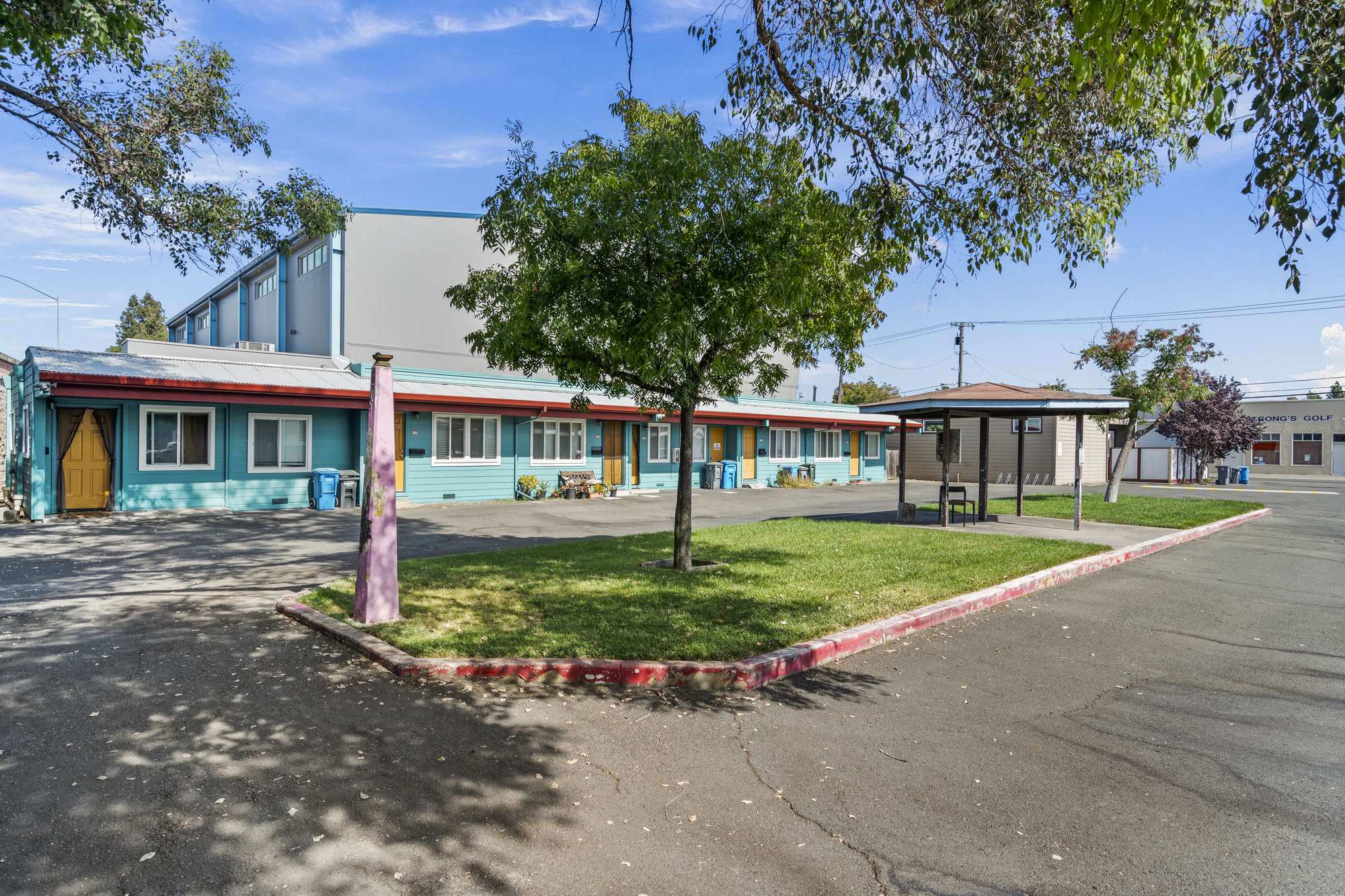 1015 S A St, Santa Rosa, CA for Sale