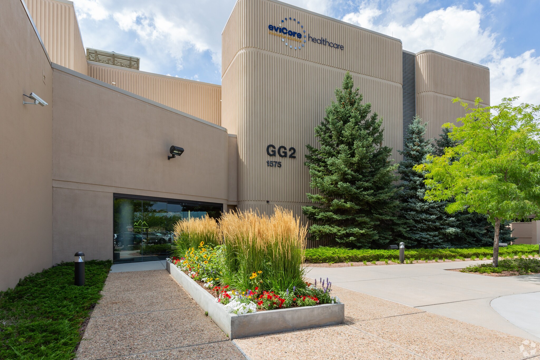 1575 Garden of the Gods Rd Colorado Springs, CO 80907 Flex Property